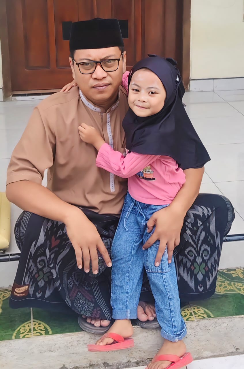 Foto Pengembang Blur Background